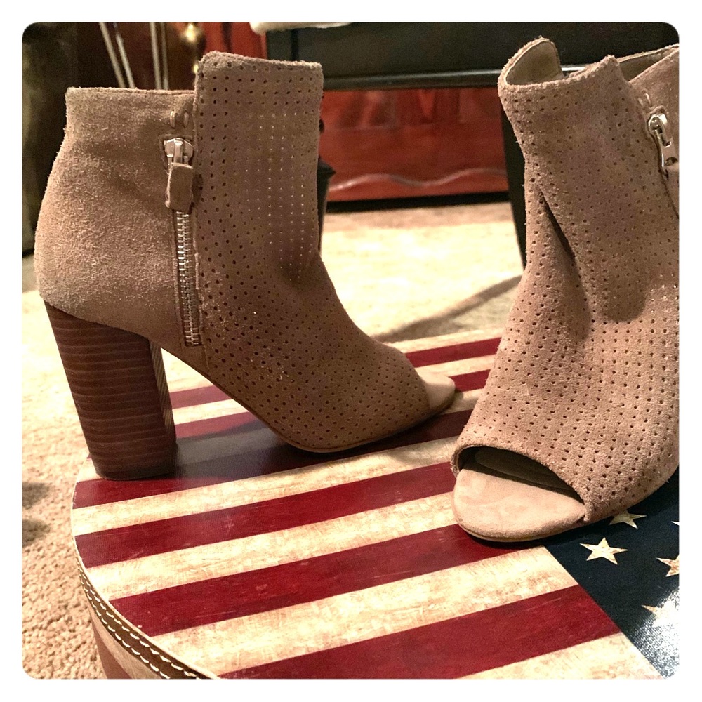 Jessica Simpson suede mesh booties size 6